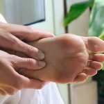 7 Reasons Why You Should Massage Your Feet Before Going To bed?