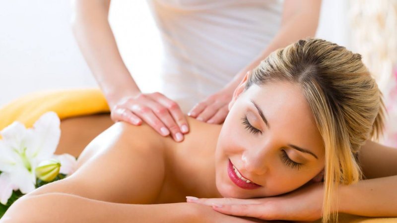 Ayurvedic Massage Types & It’s Health Benefits
